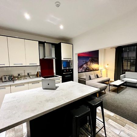 The Pier Suite Serviced Apartment Blackpool Esterno foto