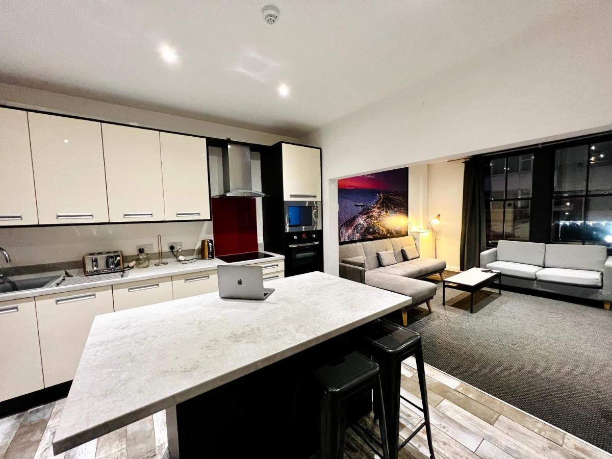 The Pier Suite Serviced Apartment Blackpool Esterno foto